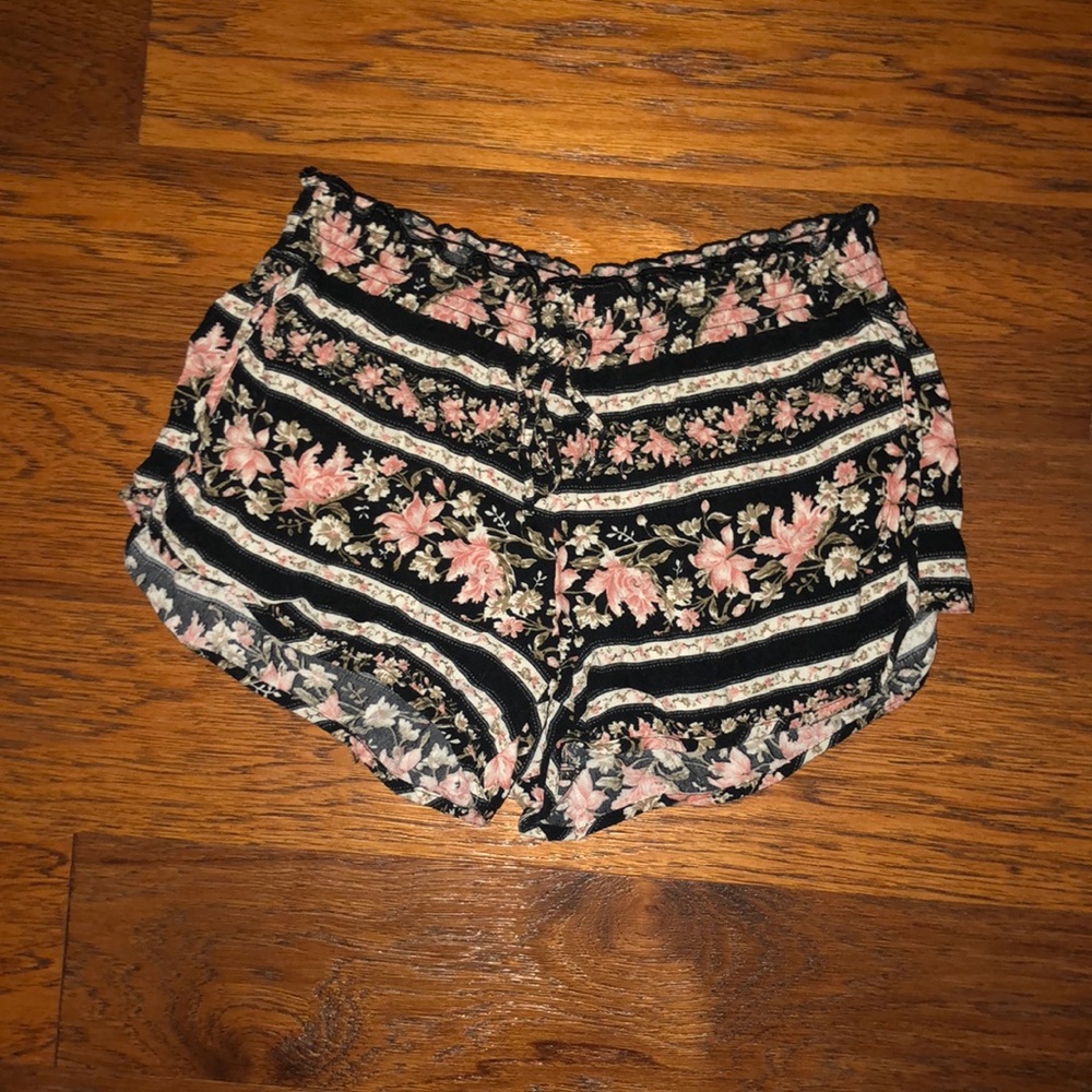 floral shorts